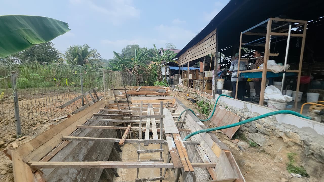 Limbah Pabrik Tahu Kembali Mengalir ke Sungai Lempake