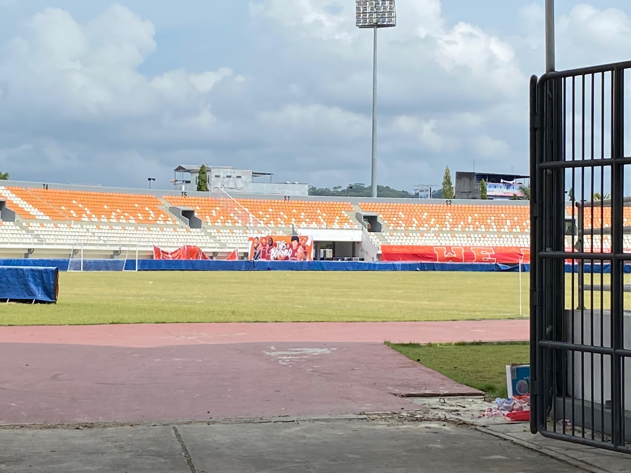 Disporapar : Wacana Pemindahan Lampu dari Stadion Palaran ke Segiri Tak Bisa Dilakukan Buru-buru