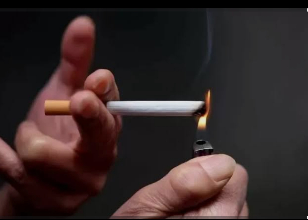 Hati-hati, Ini Bahaya Merokok setelah Seharian Berpuasa