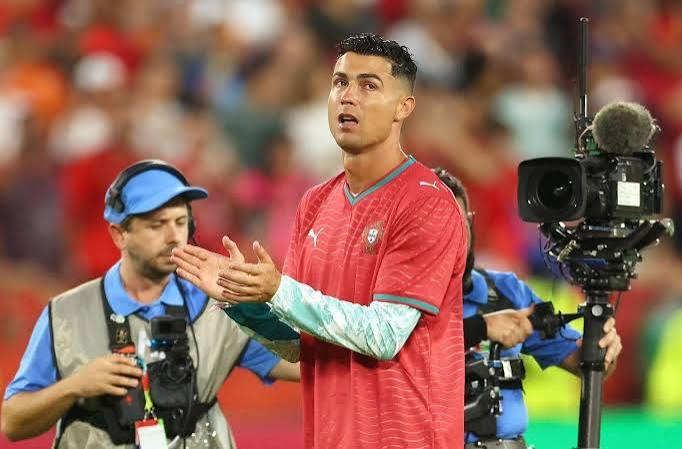 Cristiano Ronaldo Isyaratkan Pensiun, Tapi Masih Buru 1.000 Gol