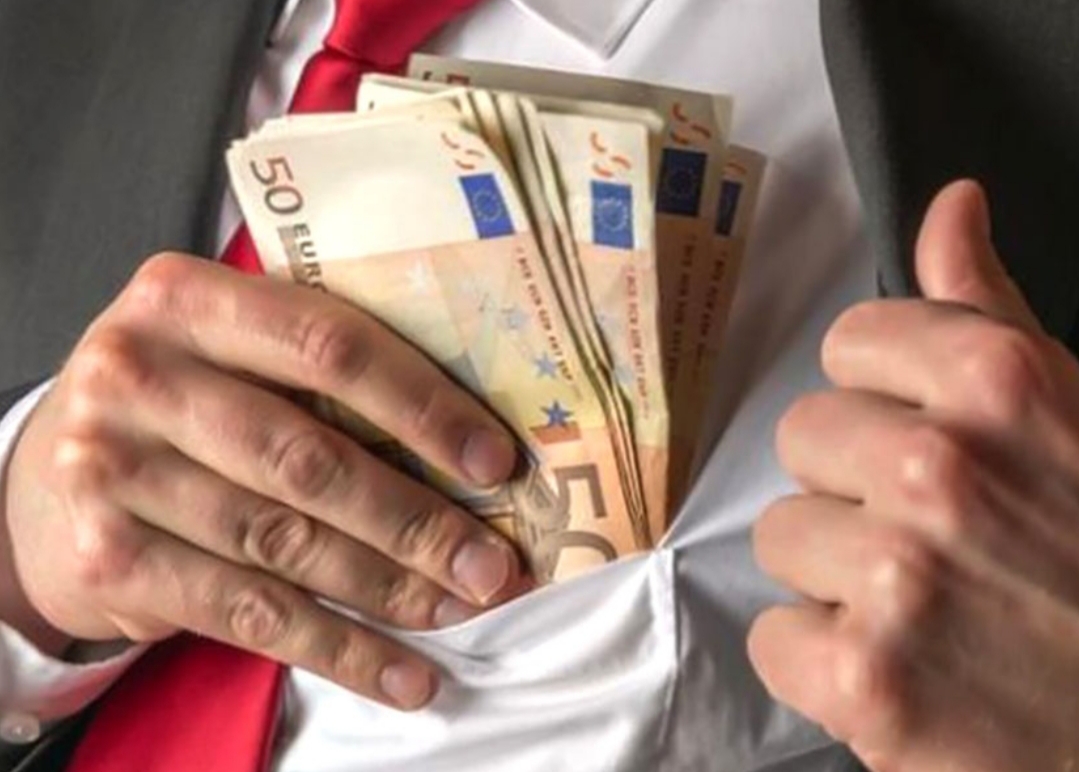 Dua Karyawan Rugikan Perusahaan Ratusan Juta