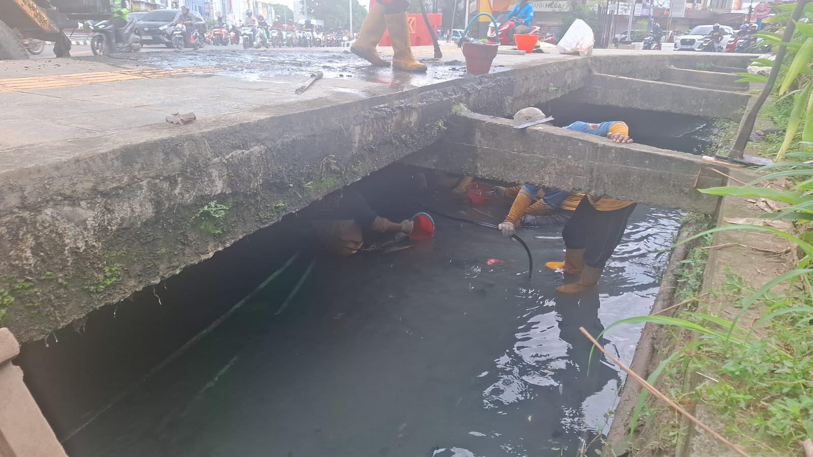 Kerja Hantu Banyu Terganggu, Gara-gara Kabel Telepon di Parit Samarinda