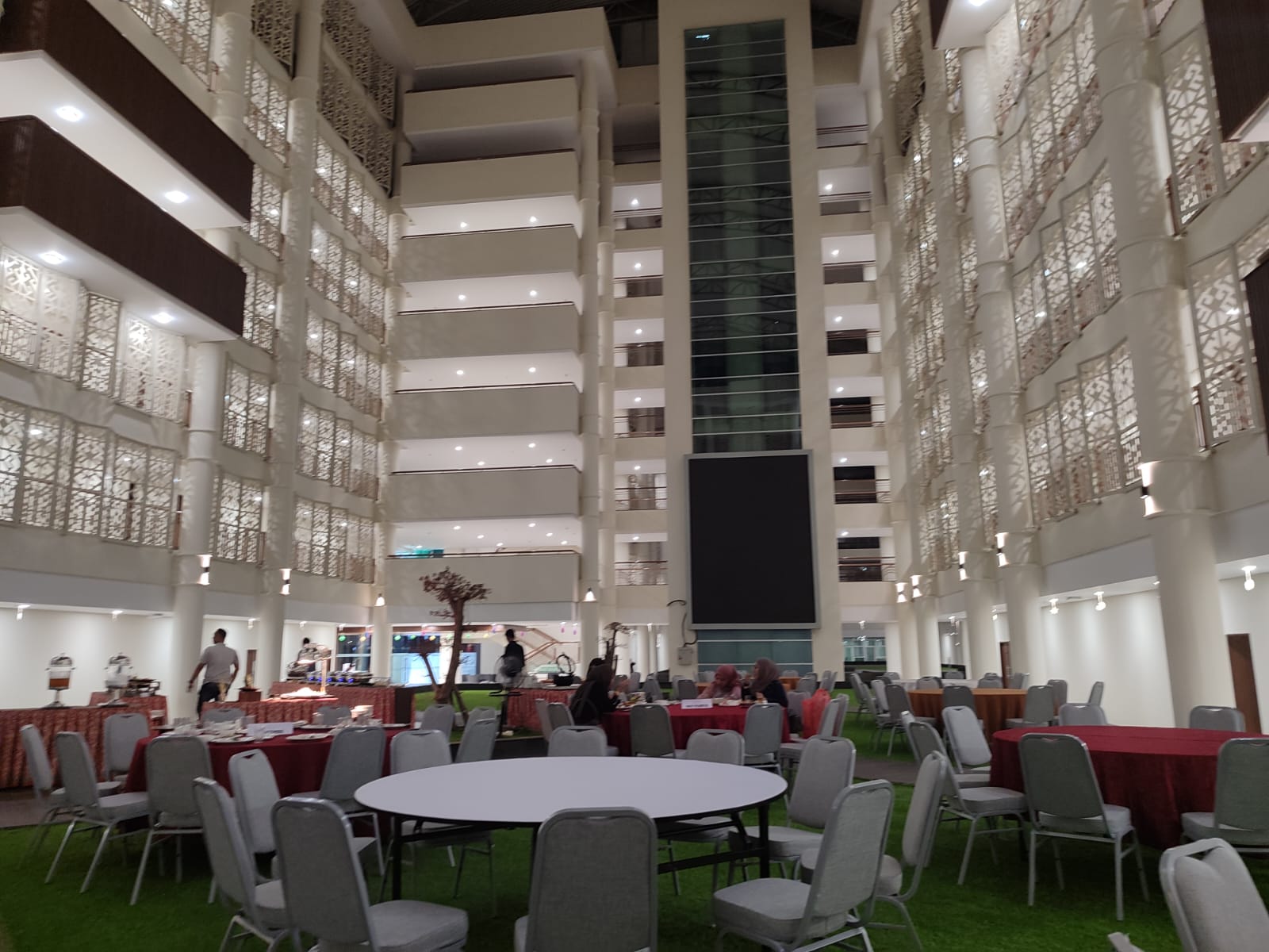 Hotel Atlit di GOR Kadrie Oening Kini Menjadi Hotel Claro Pandurata