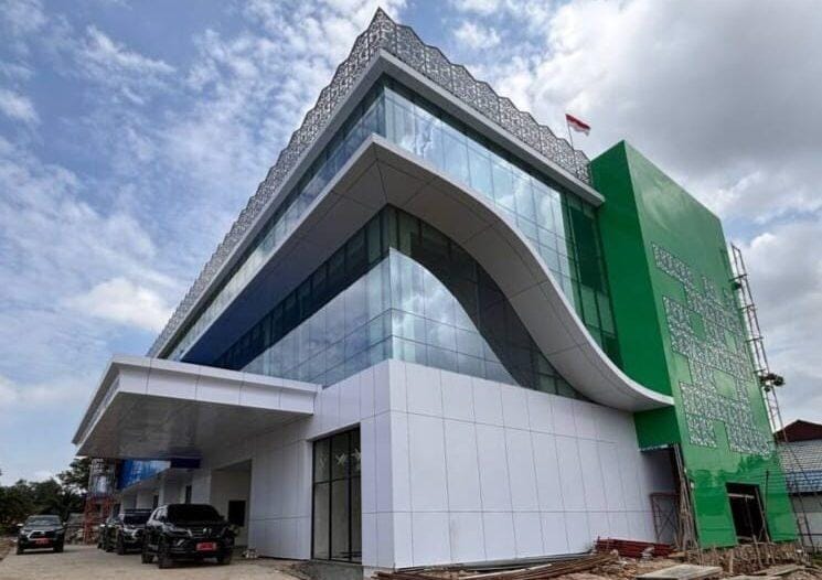 Pembangunan Fisik Ditunda, RSUD Abdul Rivai Alihkan Anggaran Pembelian Obat-obatan