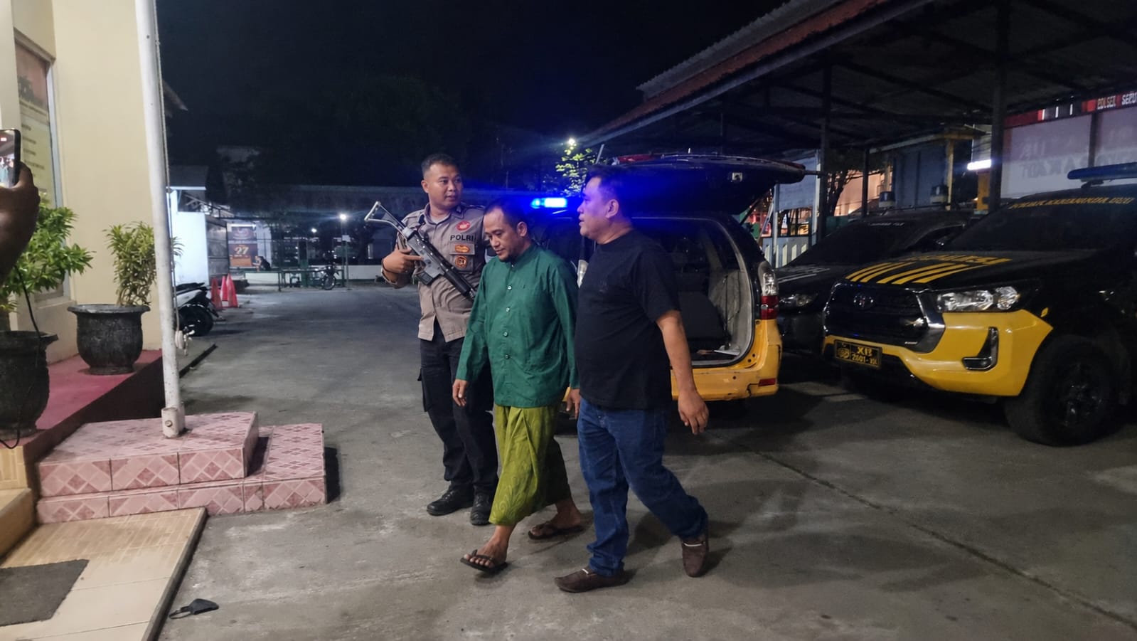 Ditegur saat Naik Motor, Balik ke Rumah Ambil Sajam Timpas Lawan