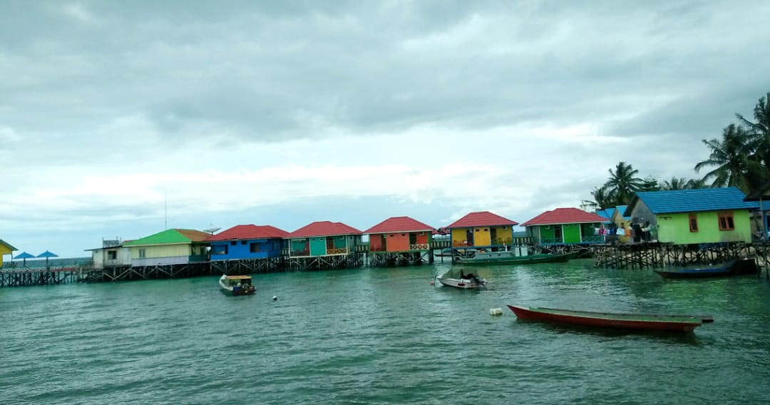 Pengembangan Wisata Derawan Terhambat Regulasi yang Mengambang